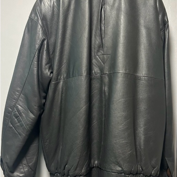 Men’s Leather Jacket - Picture 2 of 3